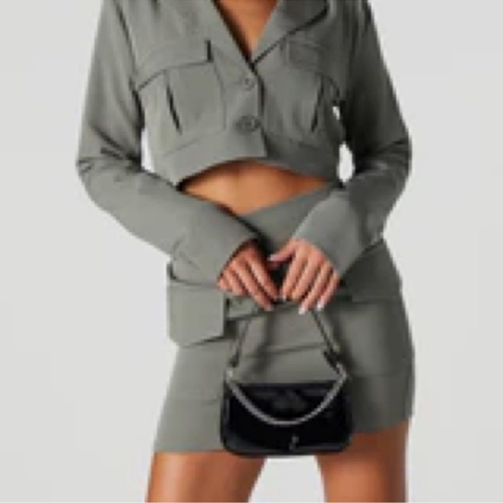 Cargo Mini Skirt - Dark Green / L/G forever 21